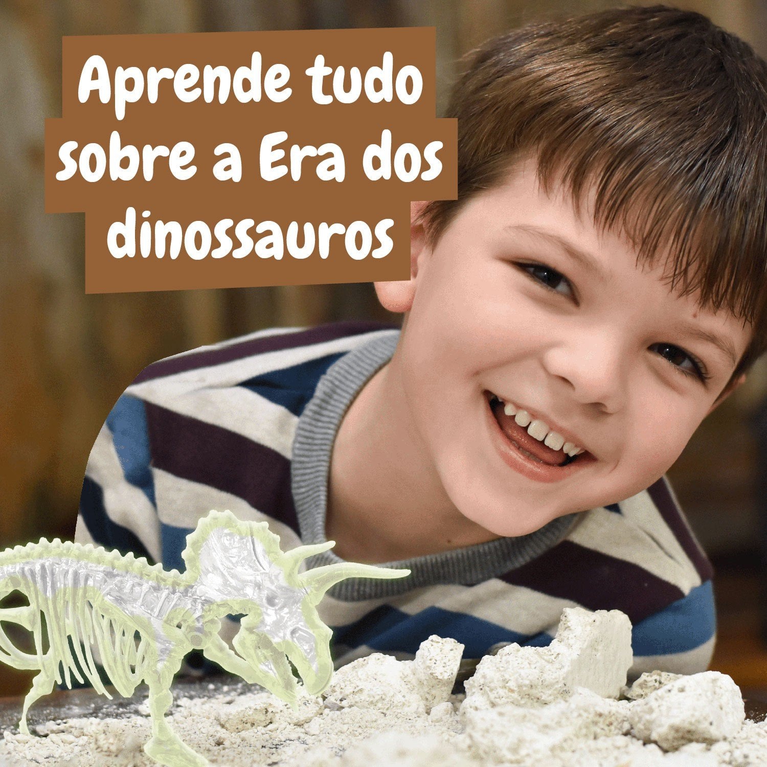 Escavações Fósseis Brilha no Escuro - Triceratops